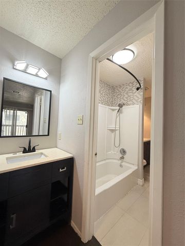 9383 Pagewood Lane, Houston, TX 77063