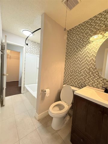 9383 Pagewood Lane, Houston, TX 77063