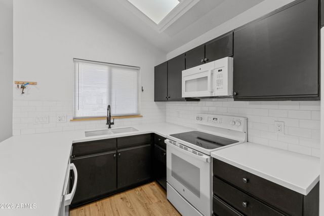 2201 N COMANCHE Drive 1028, Chandler, AZ 85224