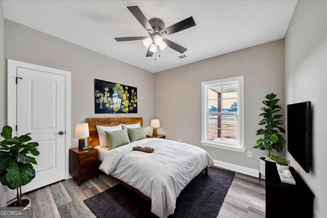 1562 Lexington Drive, Dublin, GA 31021