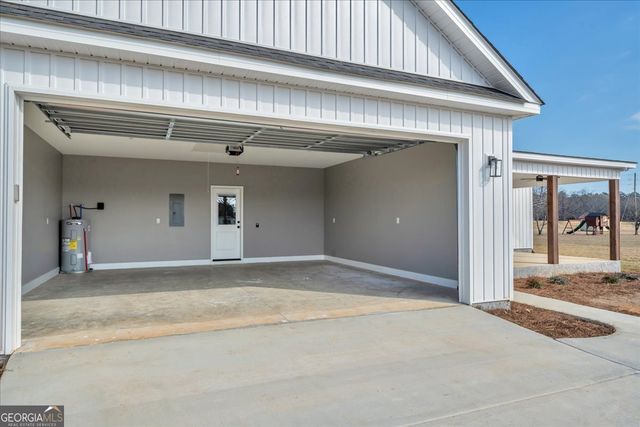 1562 Lexington Drive, Dublin, GA 31021