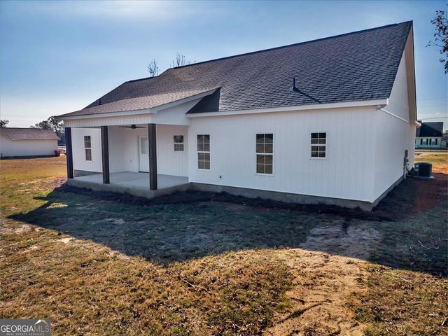 1562 Lexington Drive, Dublin, GA 31021