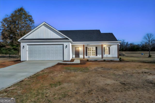 1562 Lexington Drive, Dublin, GA 31021