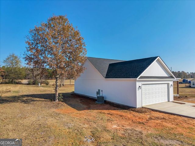 1562 Lexington Drive, Dublin, GA 31021