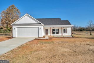 1562 Lexington Drive, Dublin, GA 31021