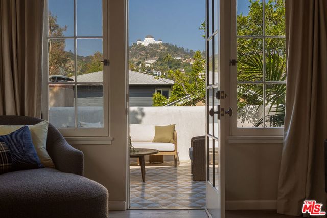 1982 N Normandie Avenue, Los Angeles, CA 90027