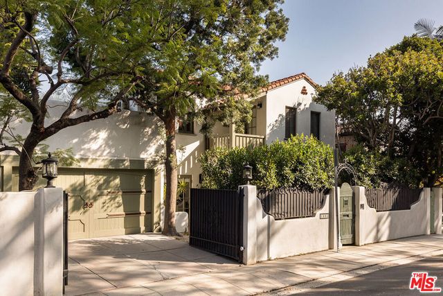 1982 N Normandie Avenue, Los Angeles, CA 90027