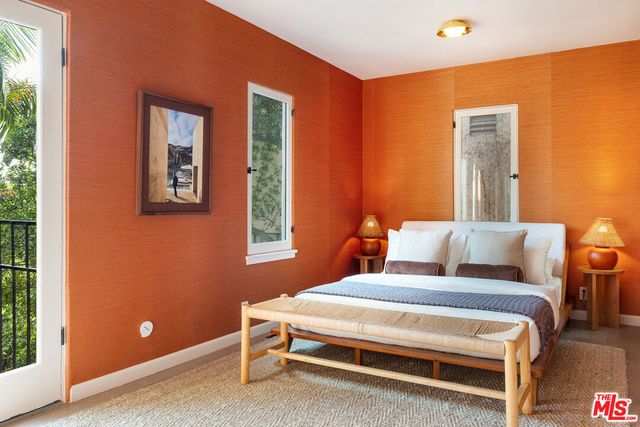 1982 N Normandie Avenue, Los Angeles, CA 90027