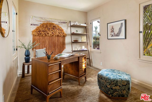 1982 N Normandie Avenue, Los Angeles, CA 90027