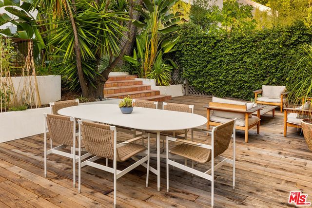 1982 N Normandie Avenue, Los Angeles, CA 90027