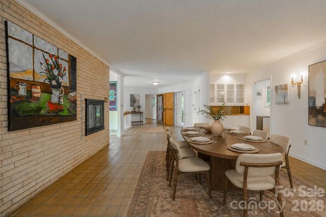 1225 Hogback Mountain Road, Tryon, NC 28782