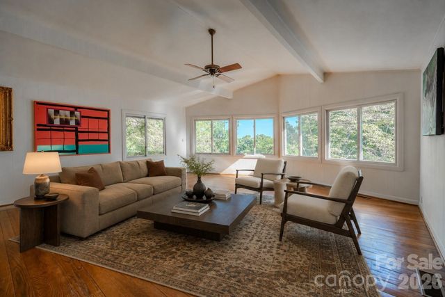 1225 Hogback Mountain Road, Tryon, NC 28782