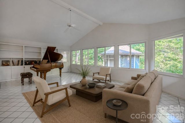 1225 Hogback Mountain Road, Tryon, NC 28782