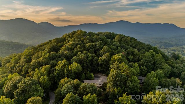 1225 Hogback Mountain Road, Tryon, NC 28782