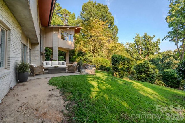 1225 Hogback Mountain Road, Tryon, NC 28782