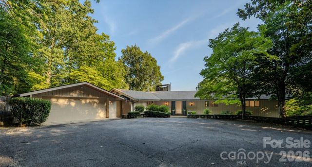 1225 Hogback Mountain Road, Tryon, NC 28782