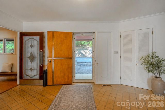 1225 Hogback Mountain Road, Tryon, NC 28782