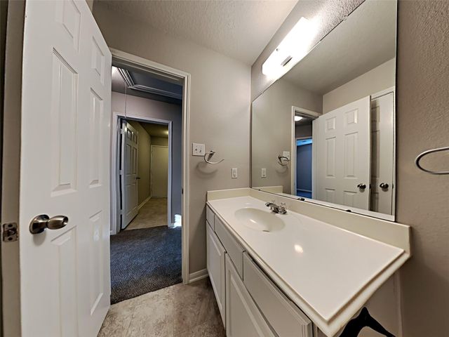 5042 Dappled Grove Trail, Humble, TX 77346