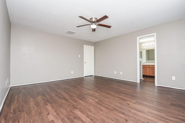 642 Kiley Drive, Houston, TX 77073