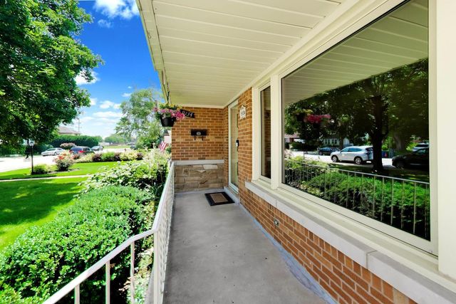 9134 Marion Avenue, Morton Grove, IL 60053