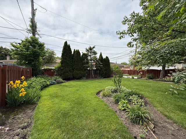 9134 Marion Avenue, Morton Grove, IL 60053
