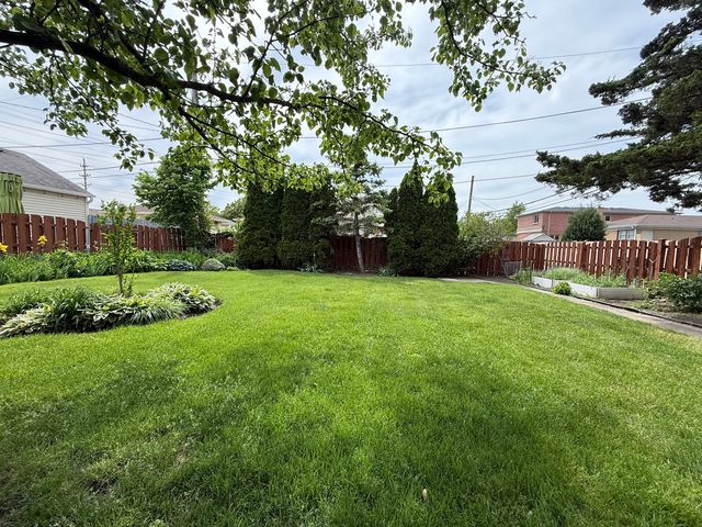 9134 Marion Avenue, Morton Grove, IL 60053