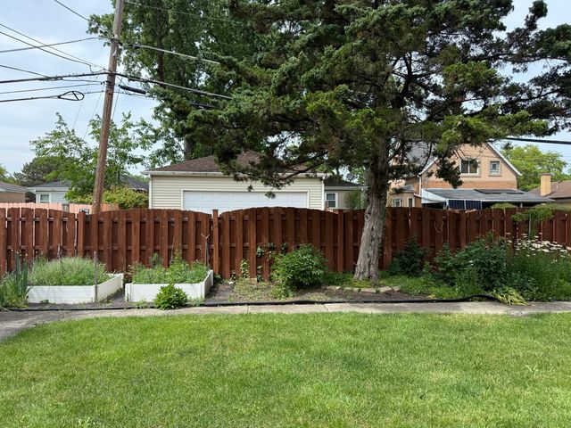 9134 Marion Avenue, Morton Grove, IL 60053