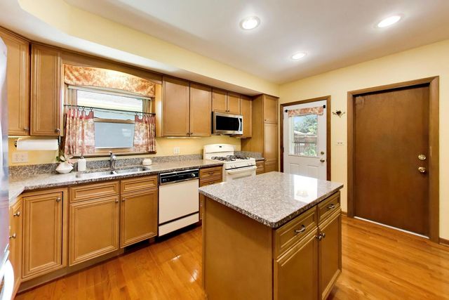 9134 Marion Avenue, Morton Grove, IL 60053