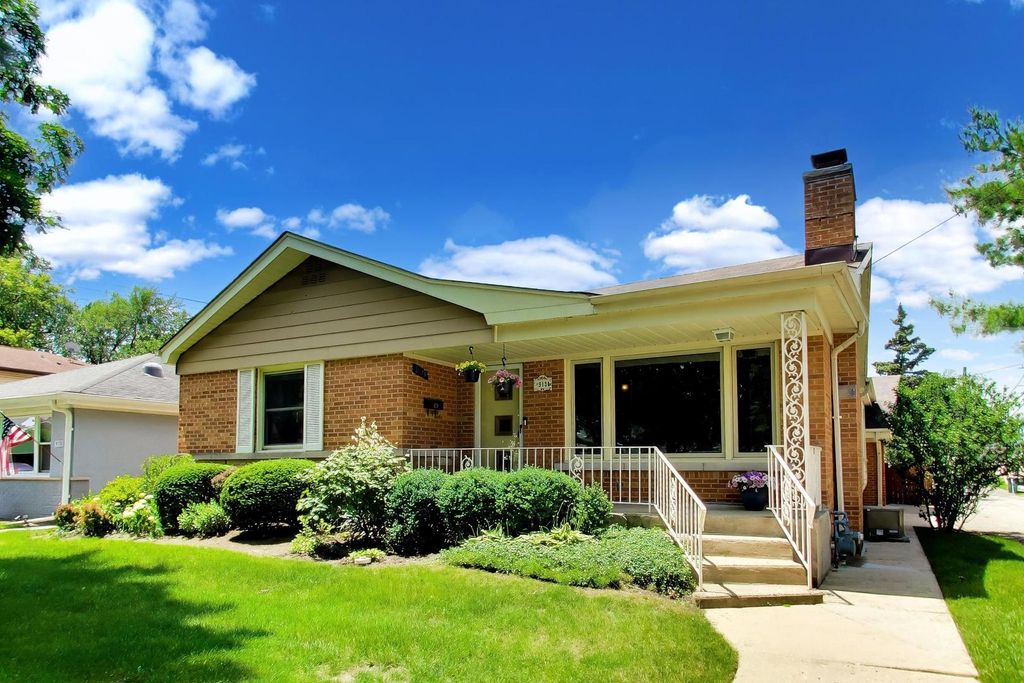 9134 Marion Avenue, Morton Grove, IL 60053