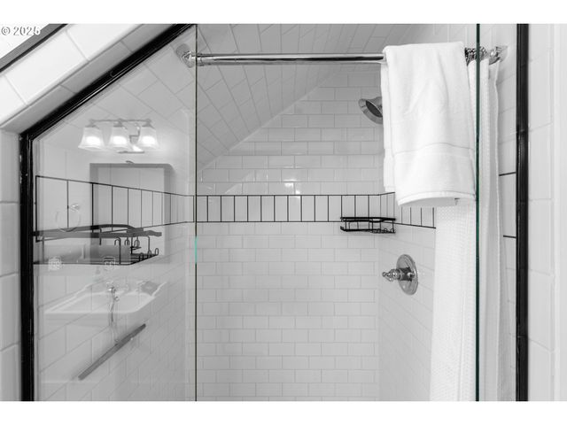 363 S EMPIRE Blvd, Coos Bay, OR 97420