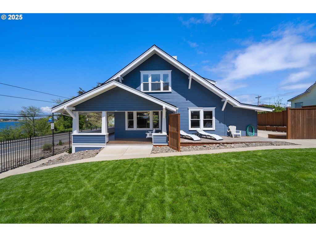 363 S EMPIRE Blvd, Coos Bay, OR 97420