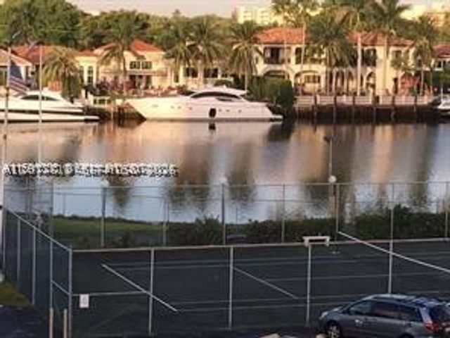 851 Three Island Blvd 418, Hallandale Beach, FL 33009