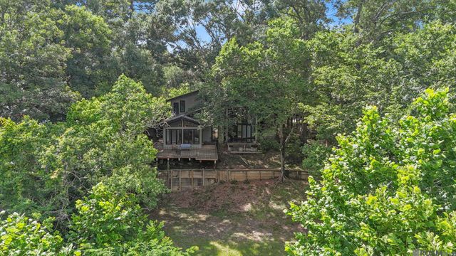 4921 Piney Point Ave, Baton Rouge, LA 70817