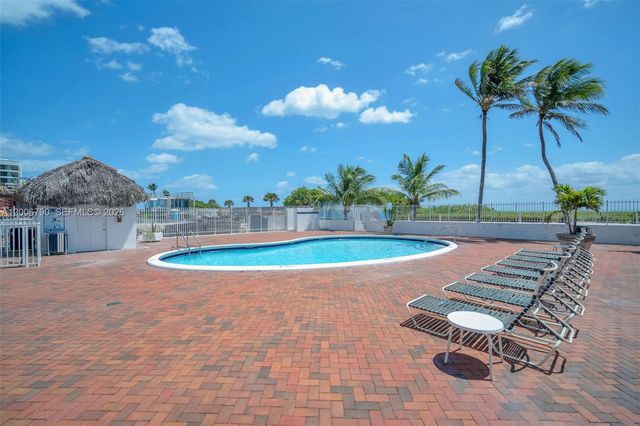 5313 Collins Ave 204, Miami Beach, FL 33140