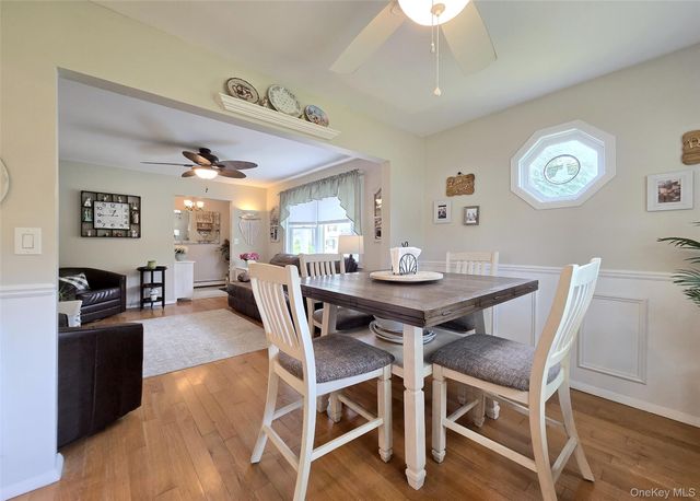 33 Pleasure Avenue, Ronkonkoma, NY 11779