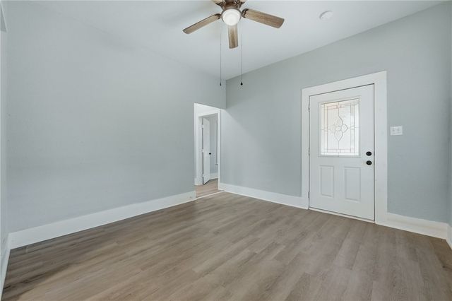 944 S Lamont St, Aransas Pass, TX 78336