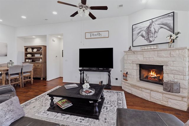 662 Catalina LN, Austin, TX 78737