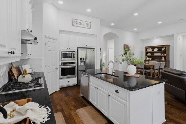662 Catalina LN, Austin, TX 78737