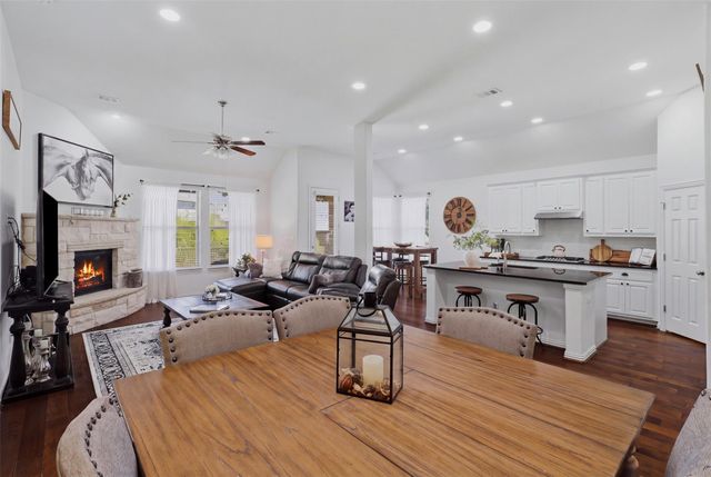 662 Catalina LN, Austin, TX 78737