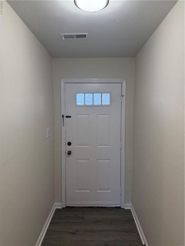 1072 Casanova DR, Virginia Beach, VA 23454