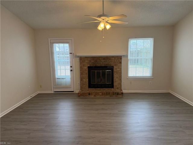 1072 Casanova DR, Virginia Beach, VA 23454