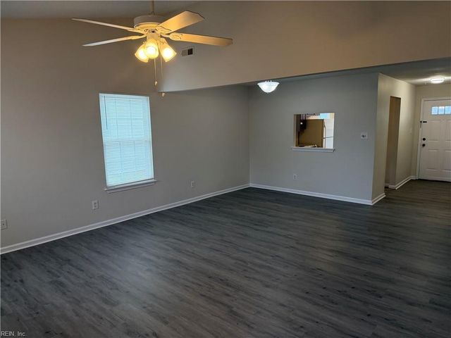 1072 Casanova DR, Virginia Beach, VA 23454