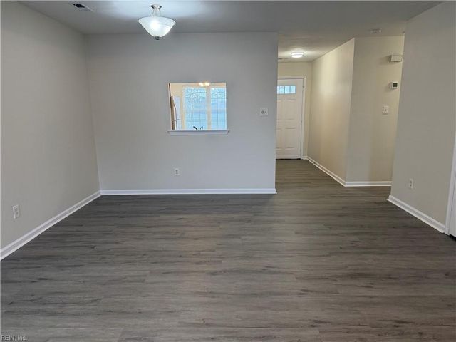 1072 Casanova DR, Virginia Beach, VA 23454