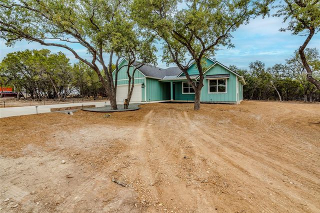 8 Huisache LN, Wimberley, TX 78676