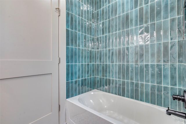 8 Huisache LN, Wimberley, TX 78676