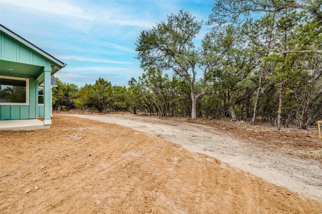 8 Huisache LN, Wimberley, TX 78676