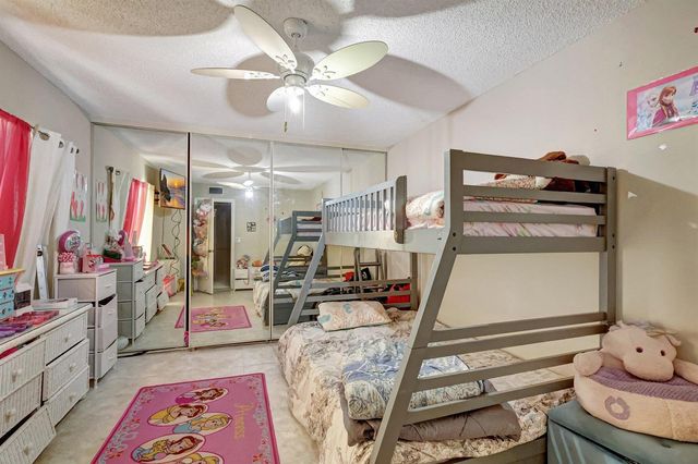 5852 SE Riverboat Drive 321, Stuart, FL 34997