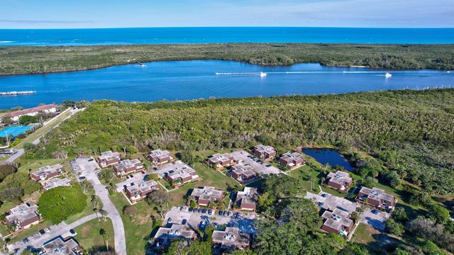 5852 SE Riverboat Drive 321, Stuart, FL 34997