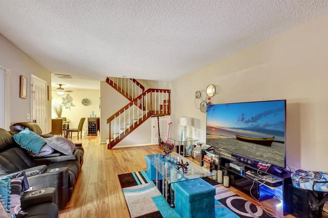 5852 SE Riverboat Drive 321, Stuart, FL 34997