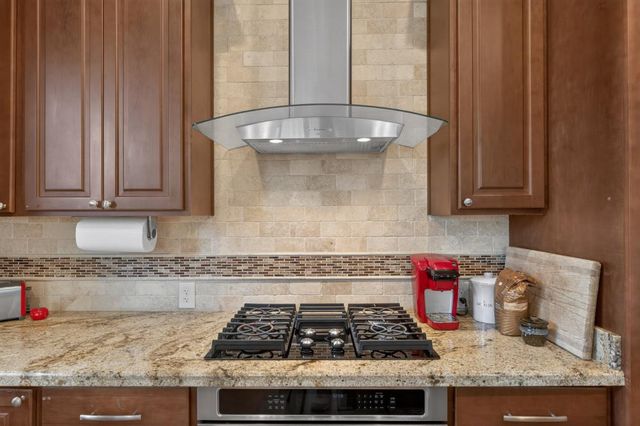 1817 Titian Ct, Davis, CA 95618